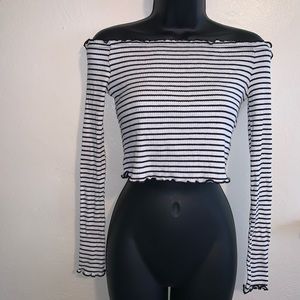H&M Black/White Off Shoulder Long Sleeve Crop Top